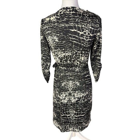 Vintage Jonathan Martin Women's V-Neck Wrap Dress With 3/4 Sleeves Knee Length - Picture 6 of 12